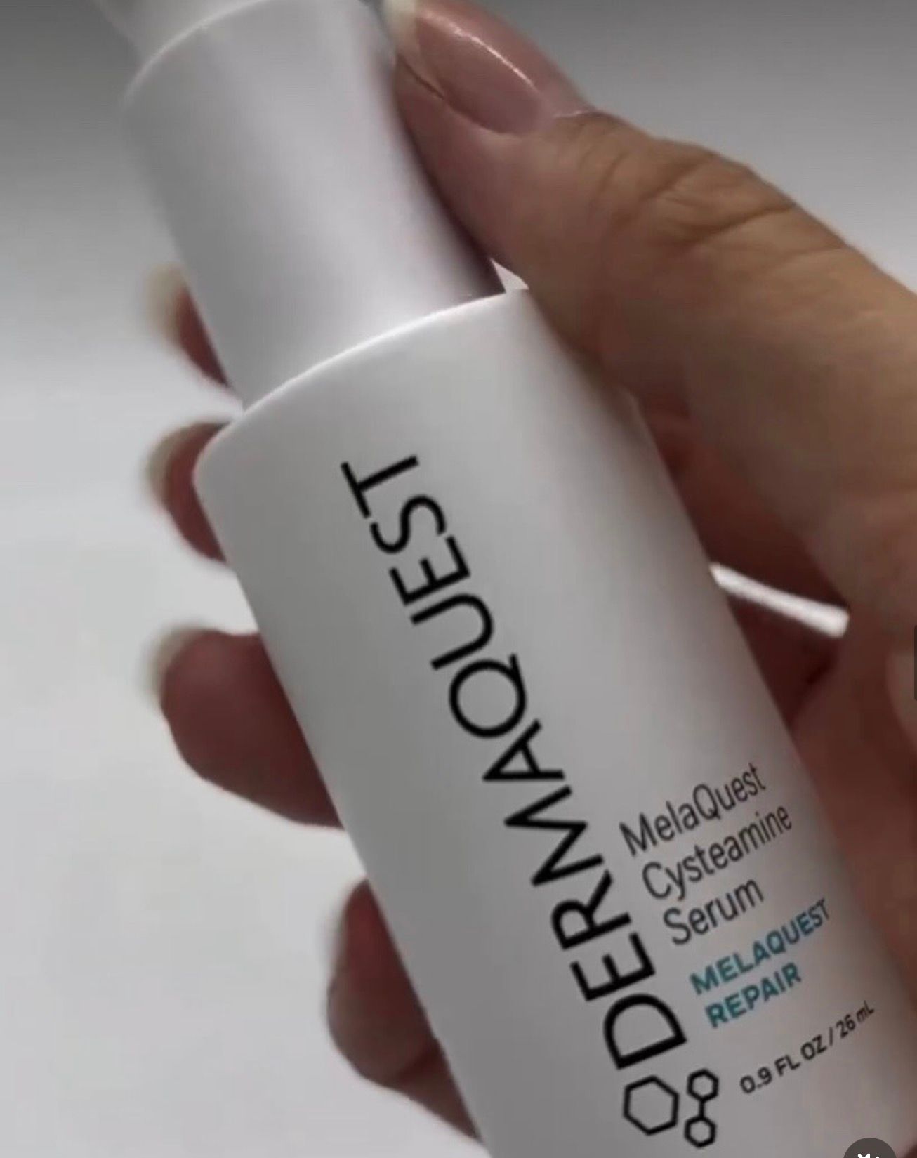 Signature cut and styling service (placeholder)